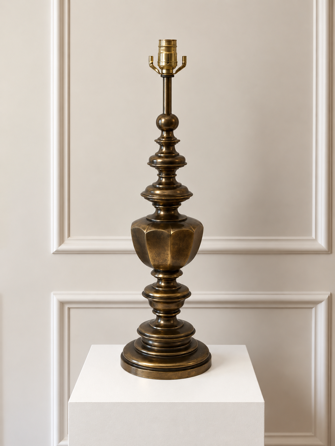 Vintage Stiffel Brass Table Lamp
