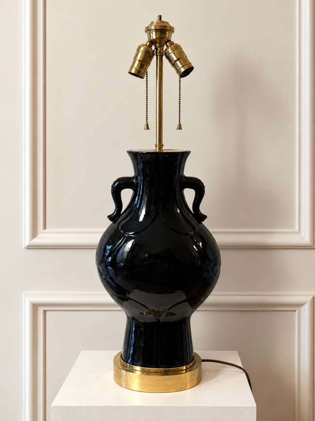 Vintage Ceramic Elephant Handle Table Lamp
