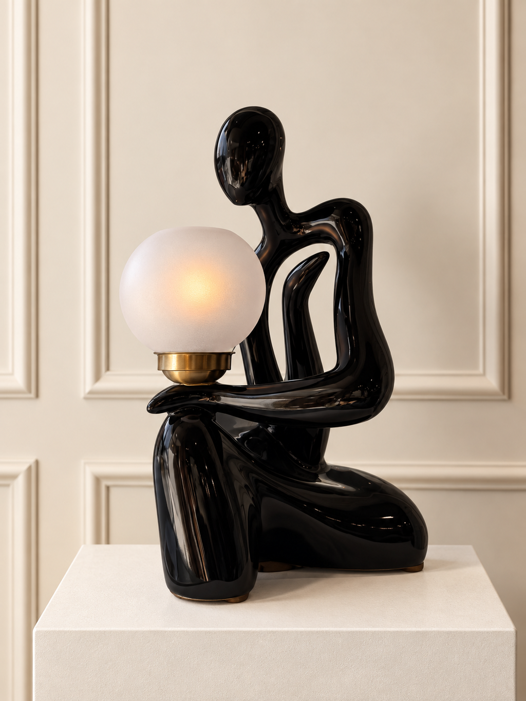 French Art Deco Sculpture Lamp